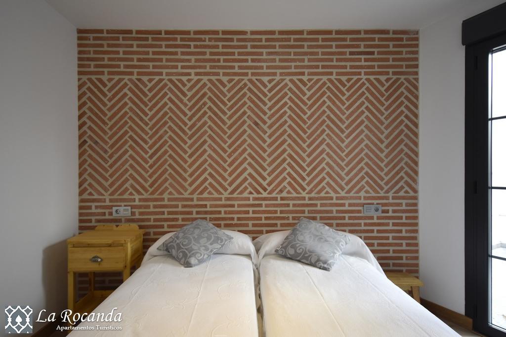 Apartamentos La Rocanda Coca Bagian luar foto